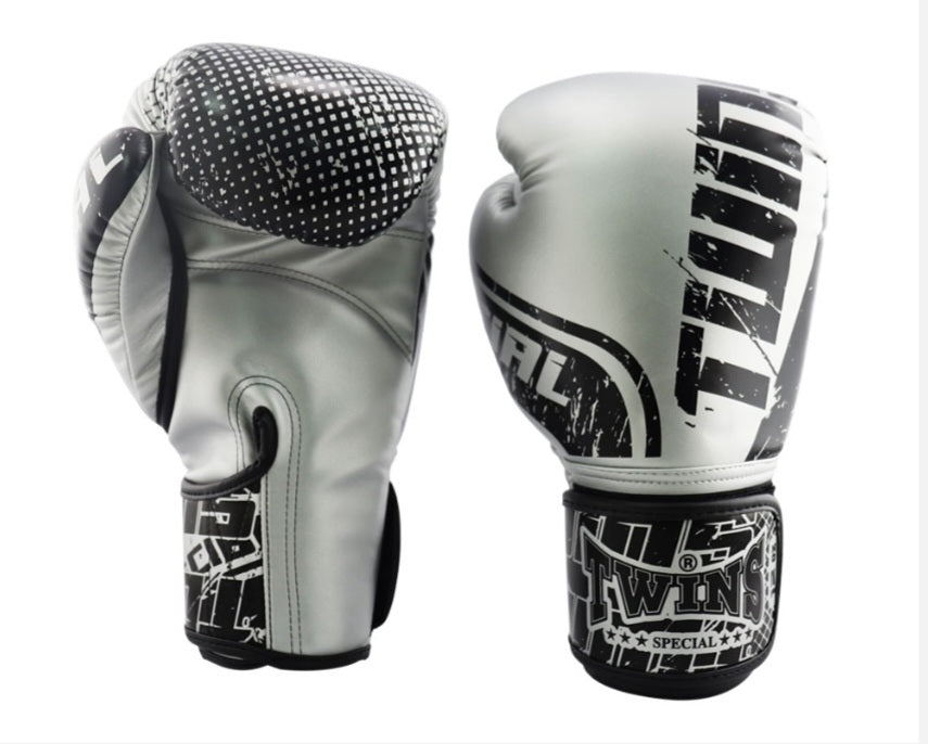 Twins Special Thai Boxing Gloves - FBGVS3-TW7 - Silver