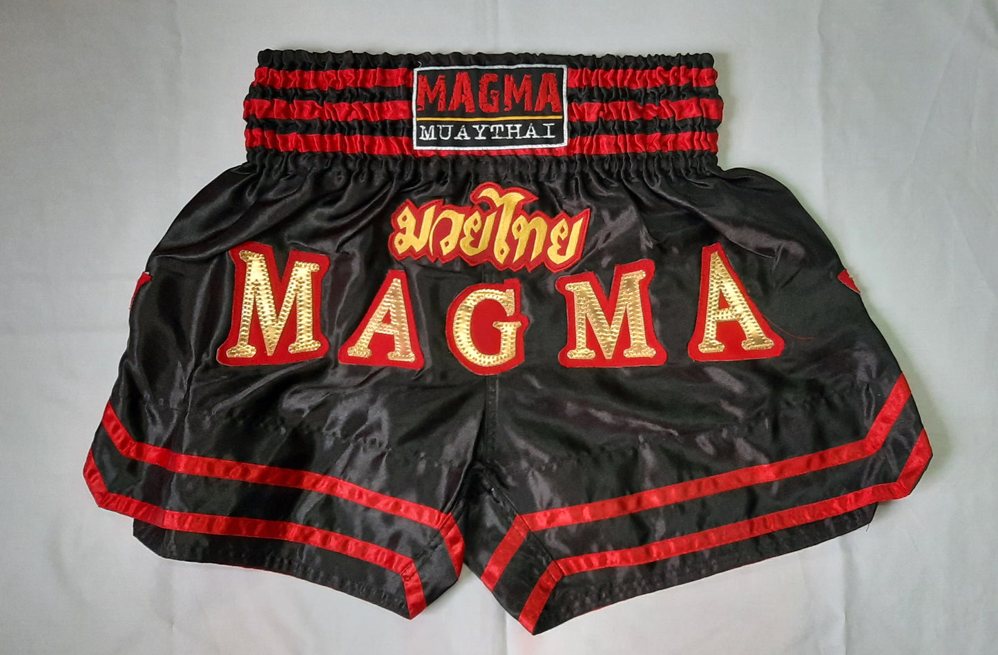 Magma Thai Boxing Shorts - Black/Red