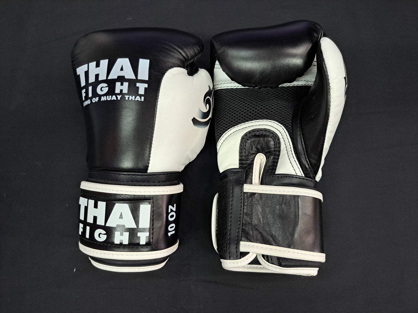 THAI FIGHT - King Of Muay Thai Gloves