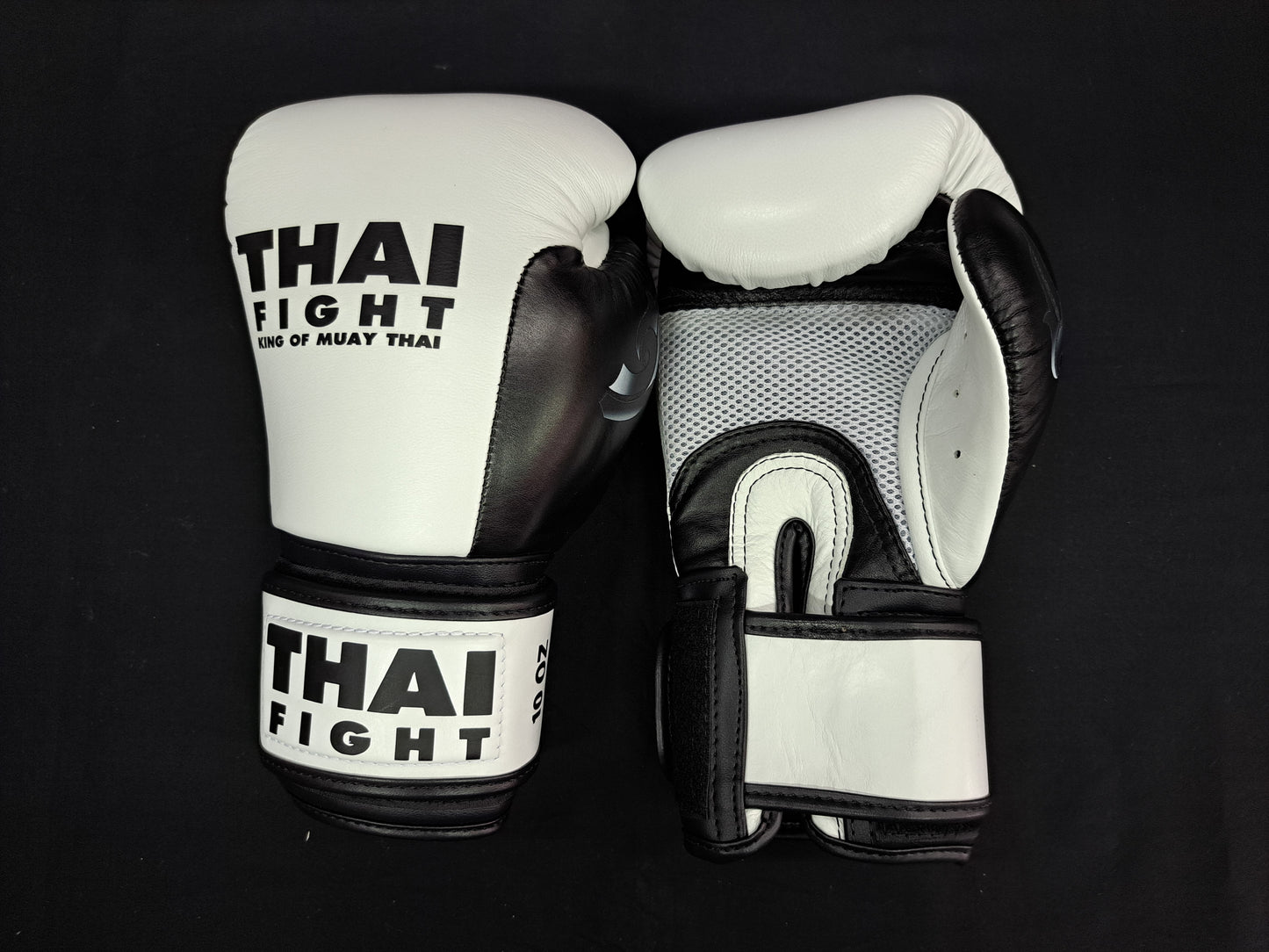 THAI FIGHT - King Of Muay Thai Gloves