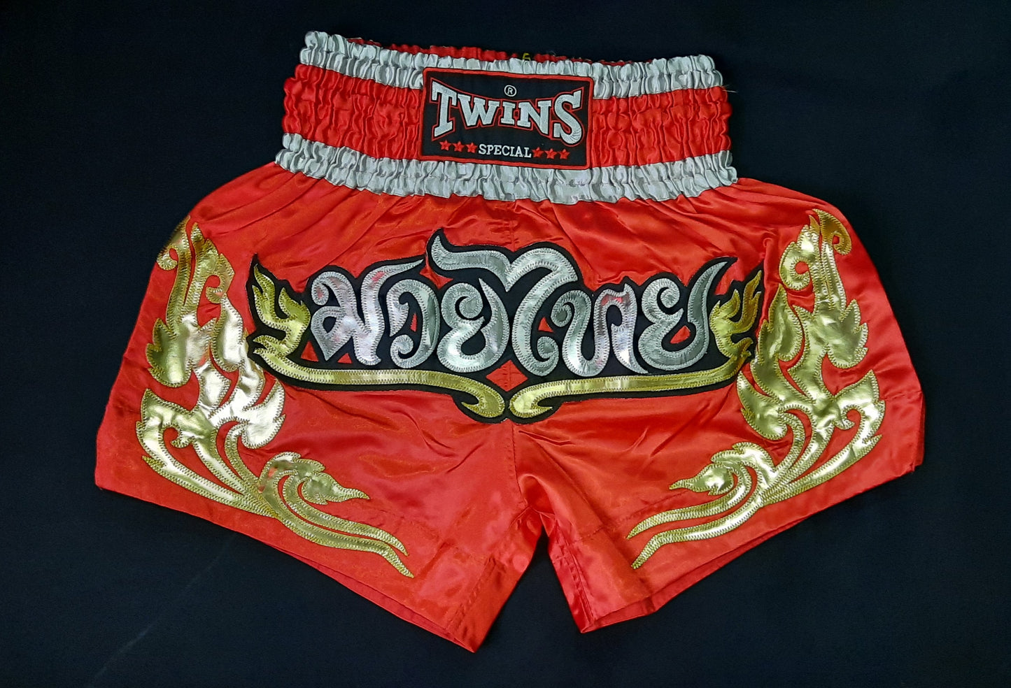 Twins Special Thai Boxing Shorts Red/Gold Thai Pattern