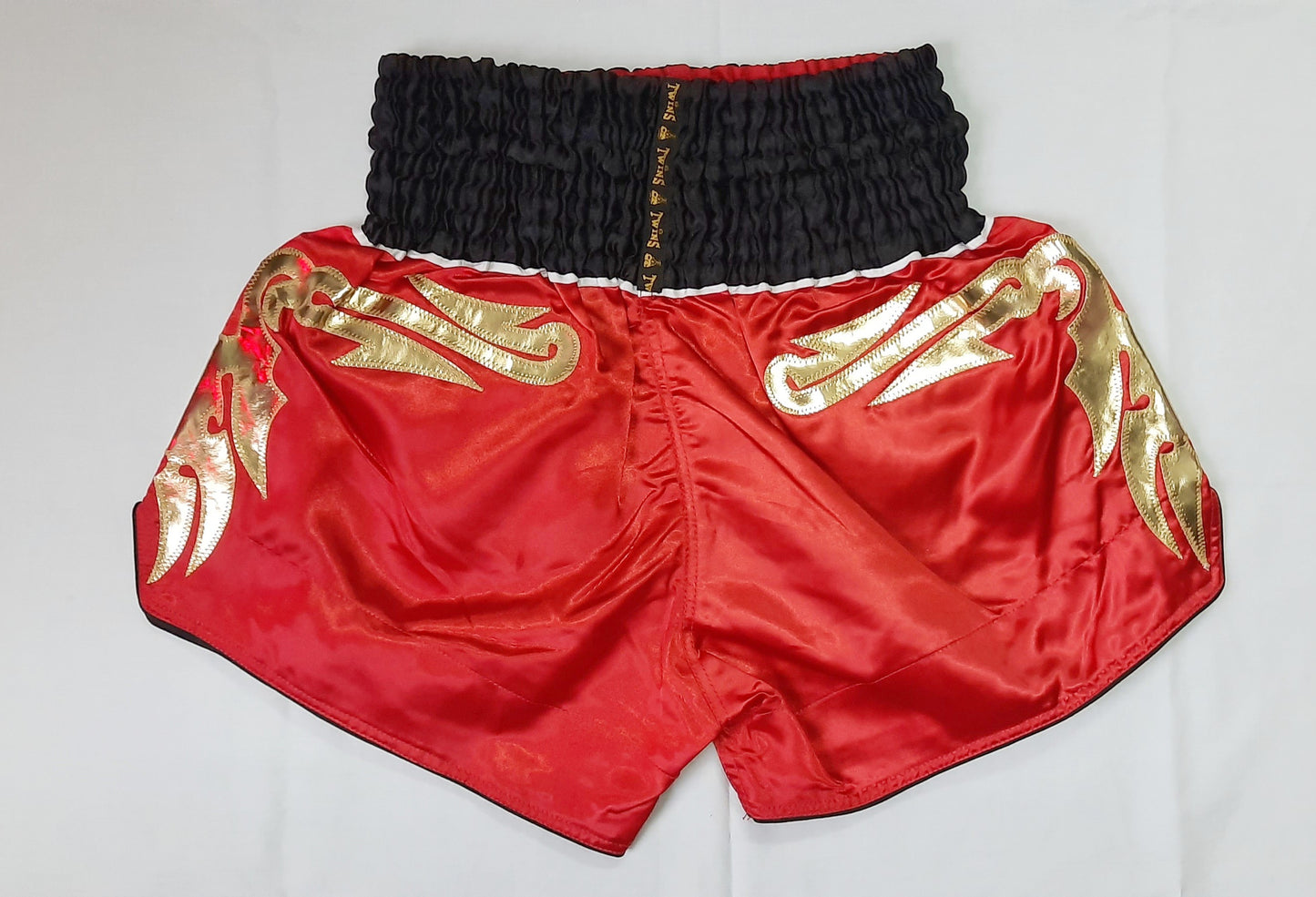 Twins Thai Boxing Shorts Black/Red - Satin